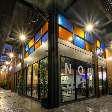 Bed Friends Poshtel Hostel Chiang Rai Exterior photo